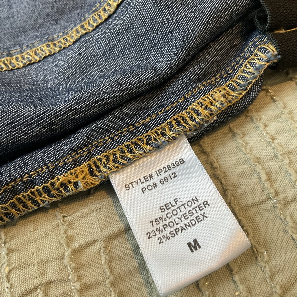 Nichole Lynel Women’s M Dark Wash High Rise Flare Pants NWT Stretch Denim - Picture 12 of 12